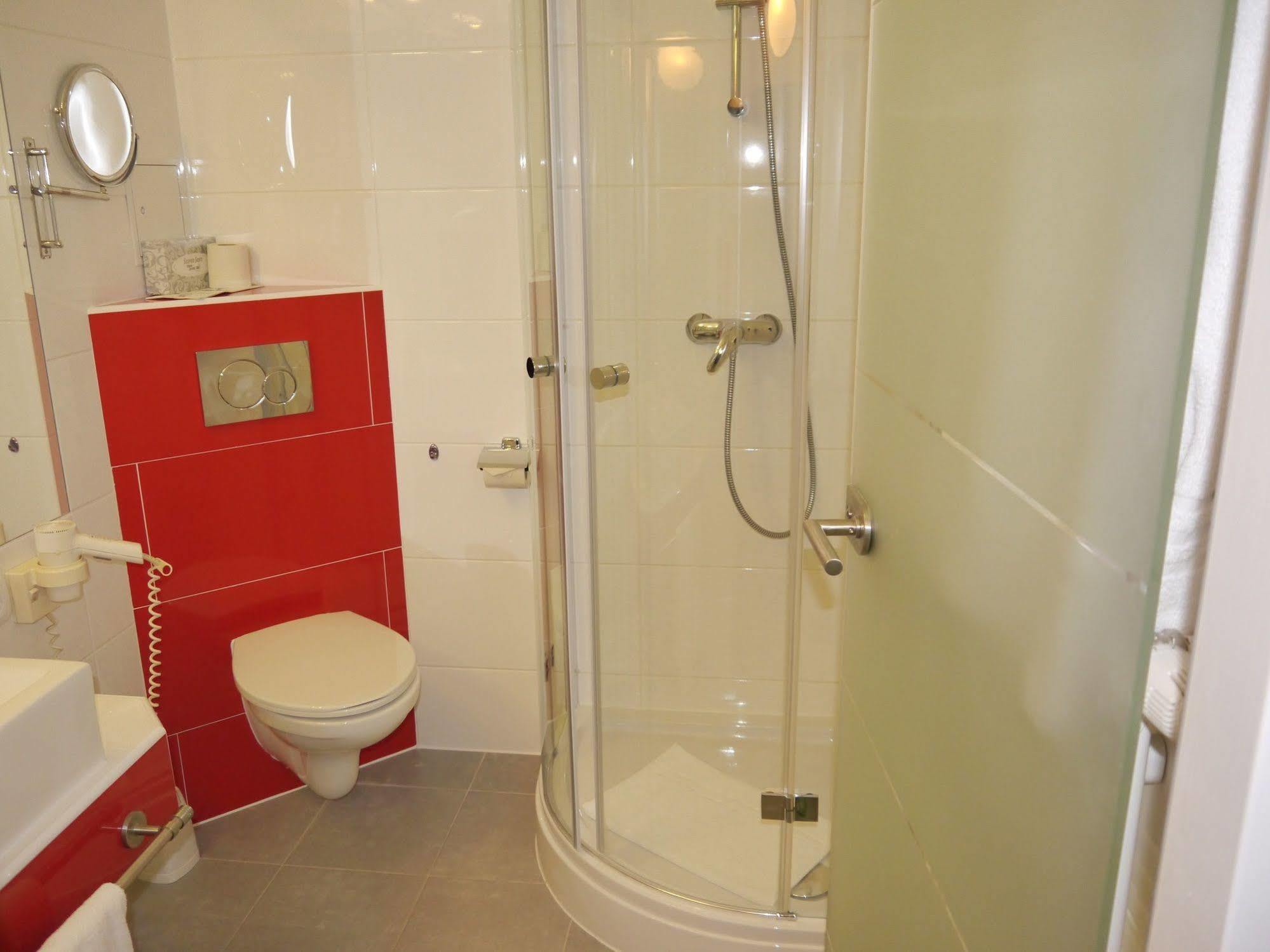 Deutschmeister Hotel 4*
